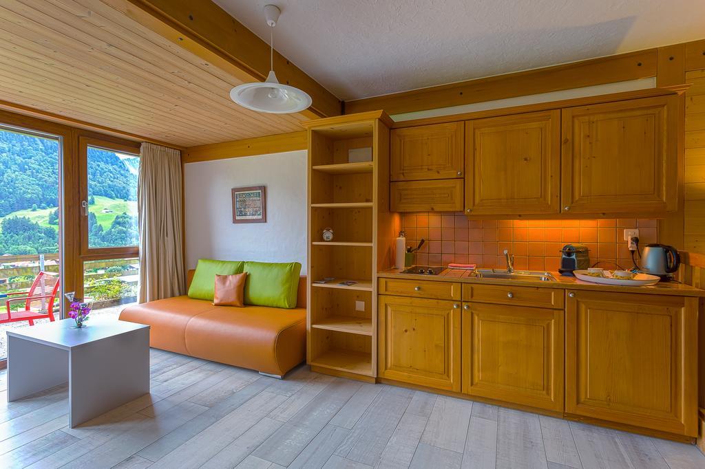 Bellevue Apartment *